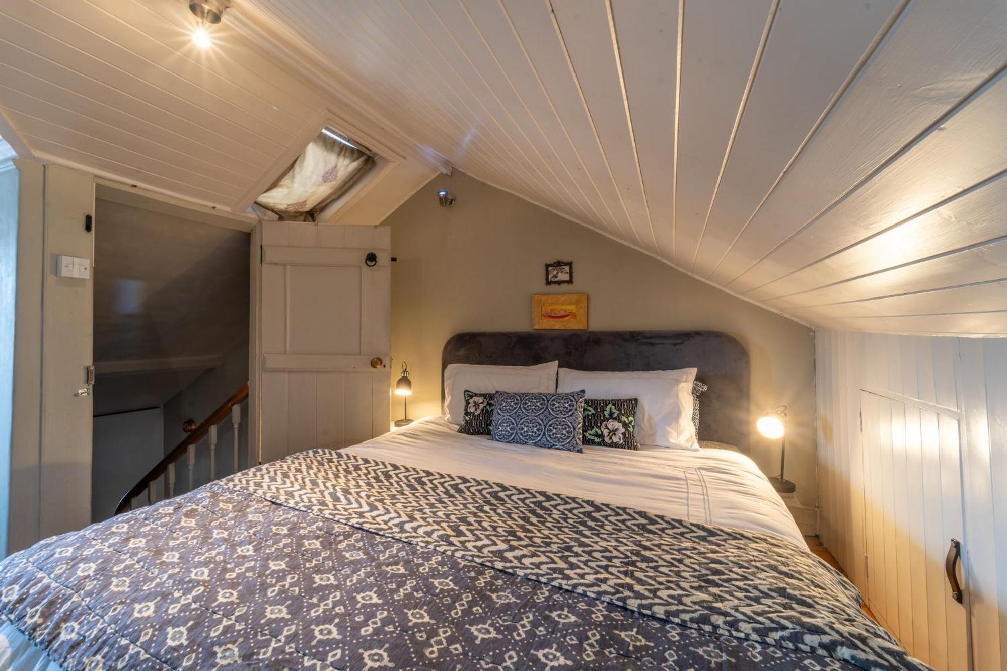 Holiday home Victorian Townhouse 5 Bedrooms